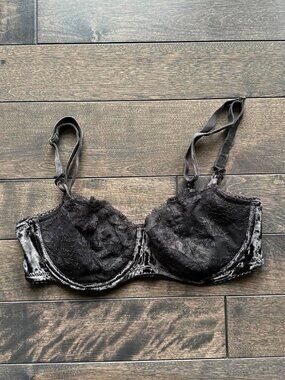 Victoria's Secret Push-up Without Padding Bra - NEW